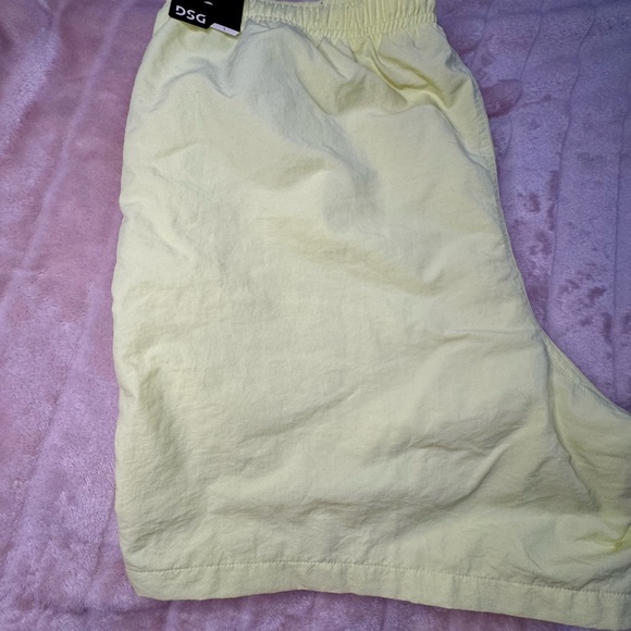 DSG Men's Bright Yellow 6” Rec Shorts - Picture 3 of 3